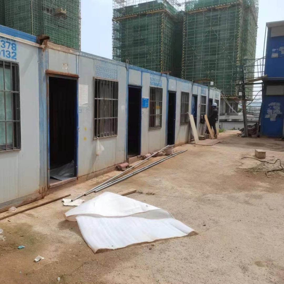 东兰\\厂房拆除回收：让废弃建筑重获新生\\